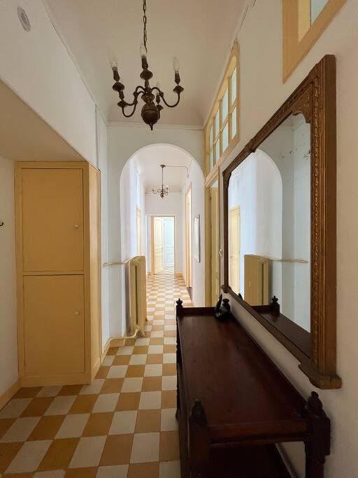 Beautiful Garden Apartment Steps From The Beach Menton Exterior photo