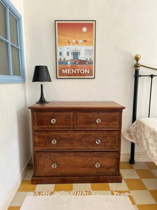 Beautiful Garden Apartment Steps From The Beach Menton Exterior photo